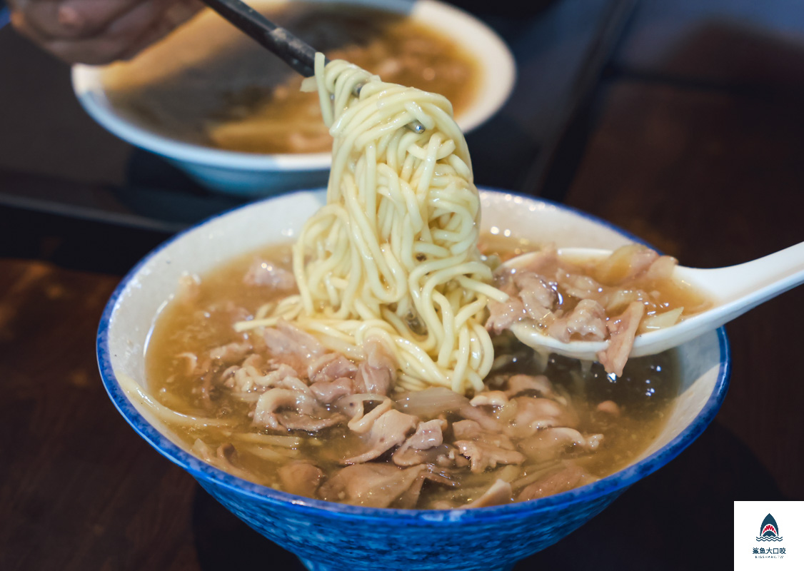 北鴨鴨肉羹菜單,新店美食推薦,北鴨鴨肉羹 @鯊魚大口咬