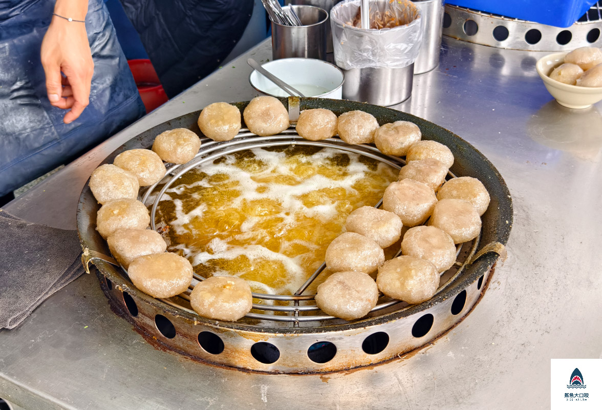 新蹲著吃肉圓,新蹲著吃肉圓菜單 @鯊魚大口咬 新蹲著吃肉圓,新蹲著吃肉圓菜單 @鯊魚大口咬