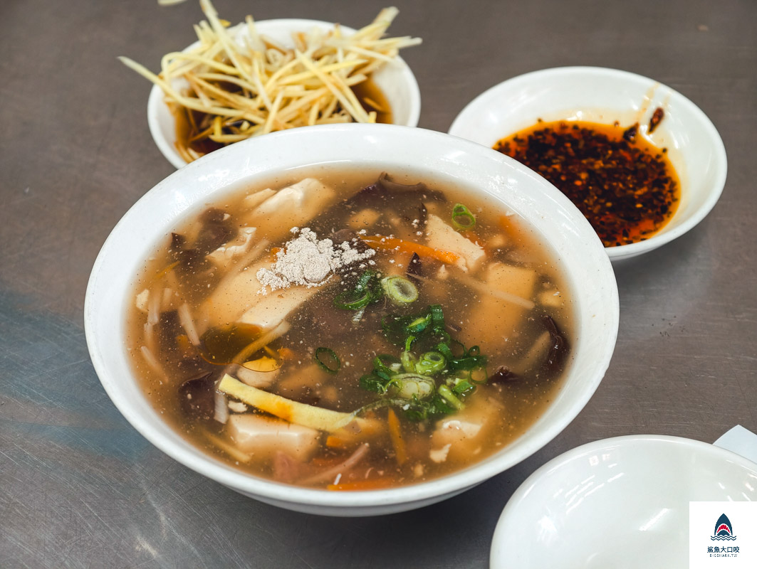 豆豆小籠湯包,豆豆小籠湯包菜單 @鯊魚大口咬