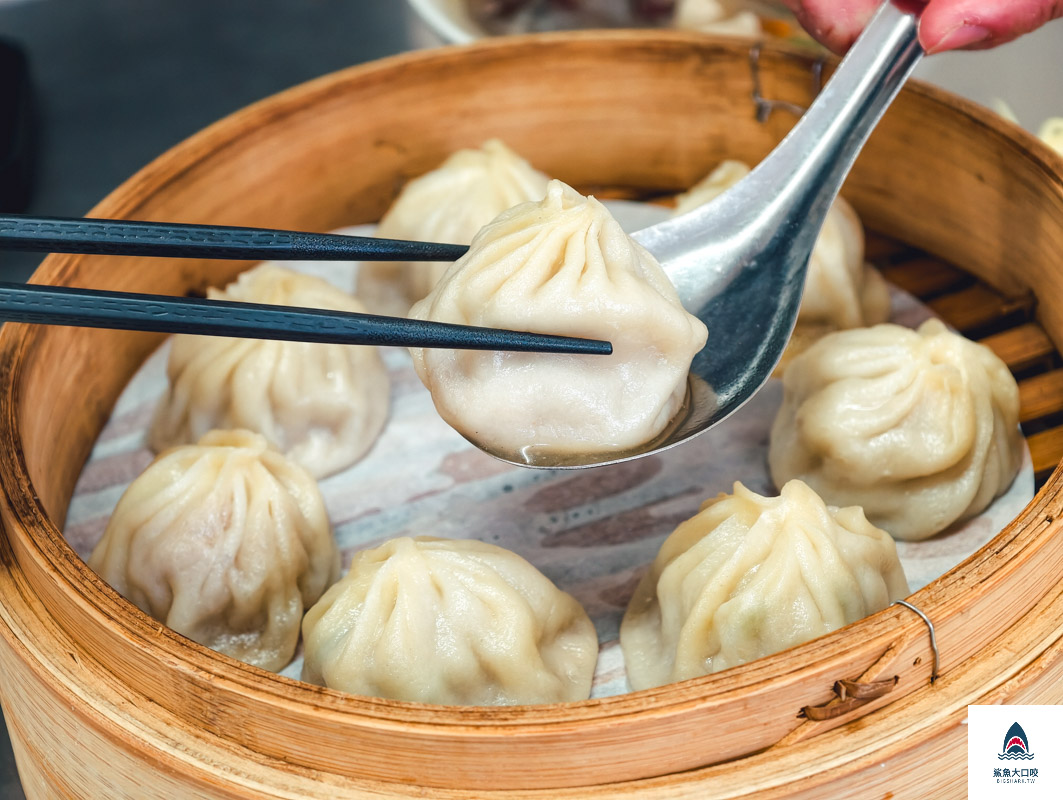 豆豆小籠湯包,豆豆小籠湯包菜單 @鯊魚大口咬