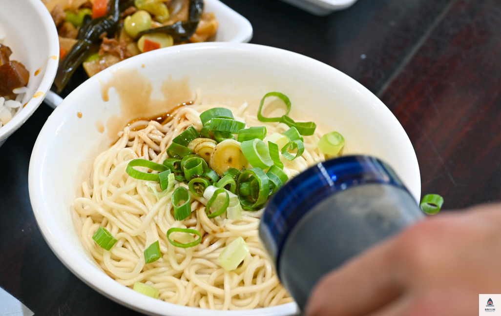 小南門福州傻瓜乾麵,小南門美食,台北傻瓜乾麵 @鯊魚大口咬