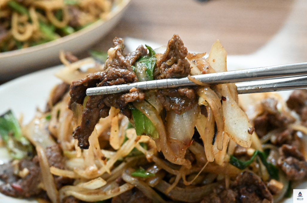 華西街美食,台北炒牛肉推薦,郭家炒牛肉菜單,萬華美食,郭家炒牛肉 @鯊魚大口咬 華西街美食,台北炒牛肉推薦,郭家炒牛肉菜單,萬華美食,郭家炒牛肉 @鯊魚大口咬