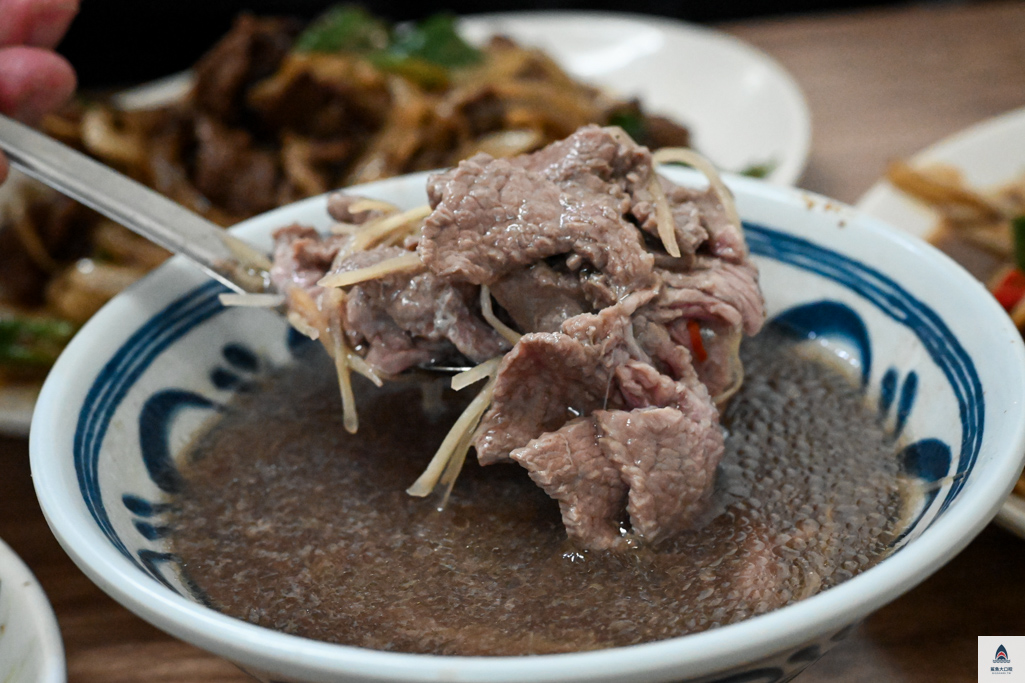 華西街美食,台北炒牛肉推薦,郭家炒牛肉菜單,萬華美食,郭家炒牛肉 @鯊魚大口咬 華西街美食,台北炒牛肉推薦,郭家炒牛肉菜單,萬華美食,郭家炒牛肉 @鯊魚大口咬