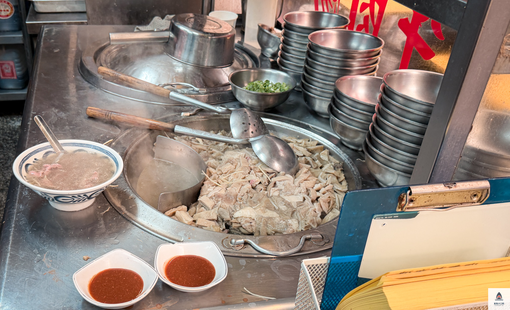 華西街美食,台北炒牛肉推薦,郭家炒牛肉菜單,萬華美食,郭家炒牛肉 @鯊魚大口咬 華西街美食,台北炒牛肉推薦,郭家炒牛肉菜單,萬華美食,郭家炒牛肉 @鯊魚大口咬