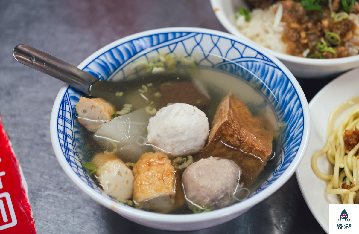 立偉麵食,立偉麵食菜單 @鯊魚大口咬