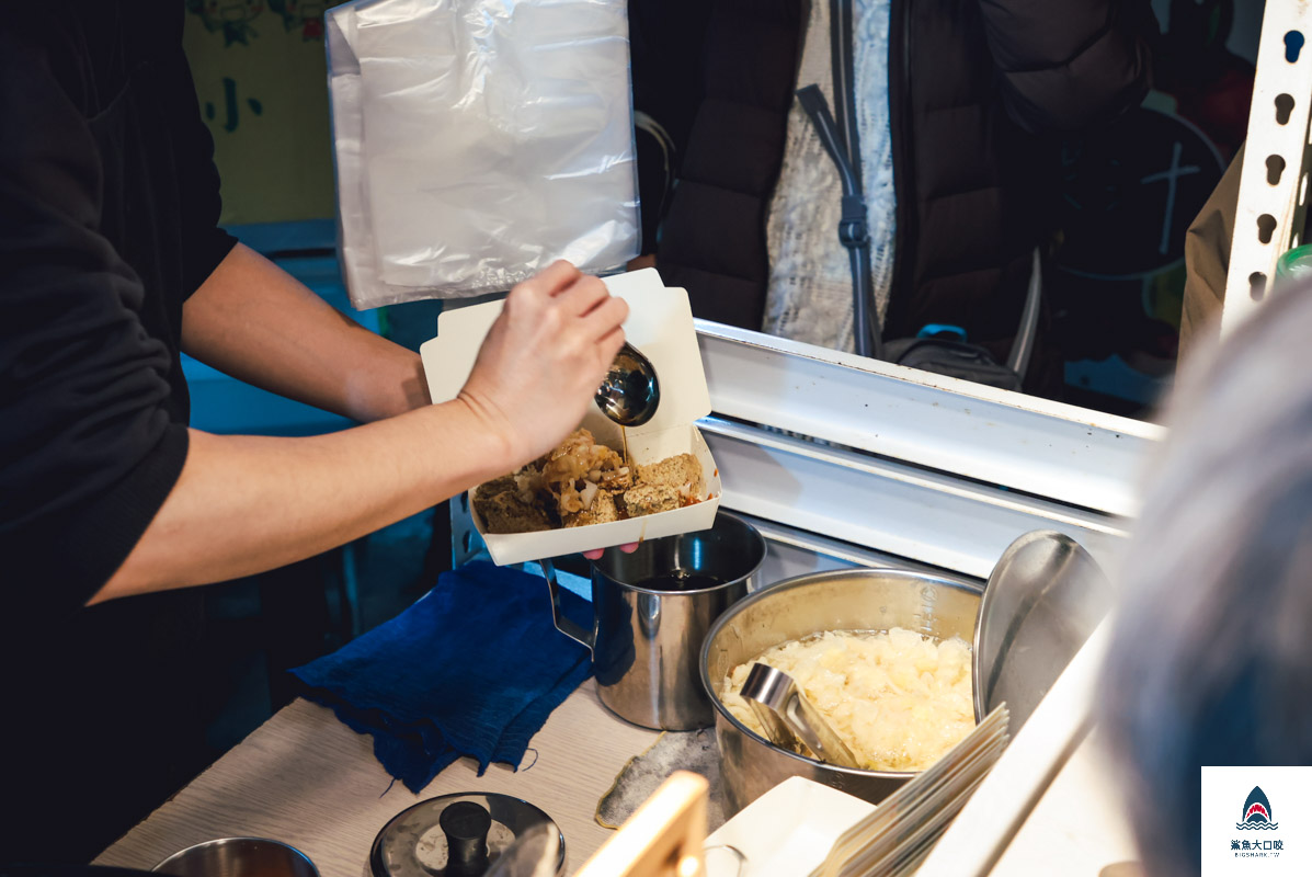 一派胡塩臭豆腐士林可愛店,一派胡塩臭豆腐士林可愛店菜單,一派胡塩臭豆腐,一派胡塩臭豆腐菜單 @鯊魚大口咬