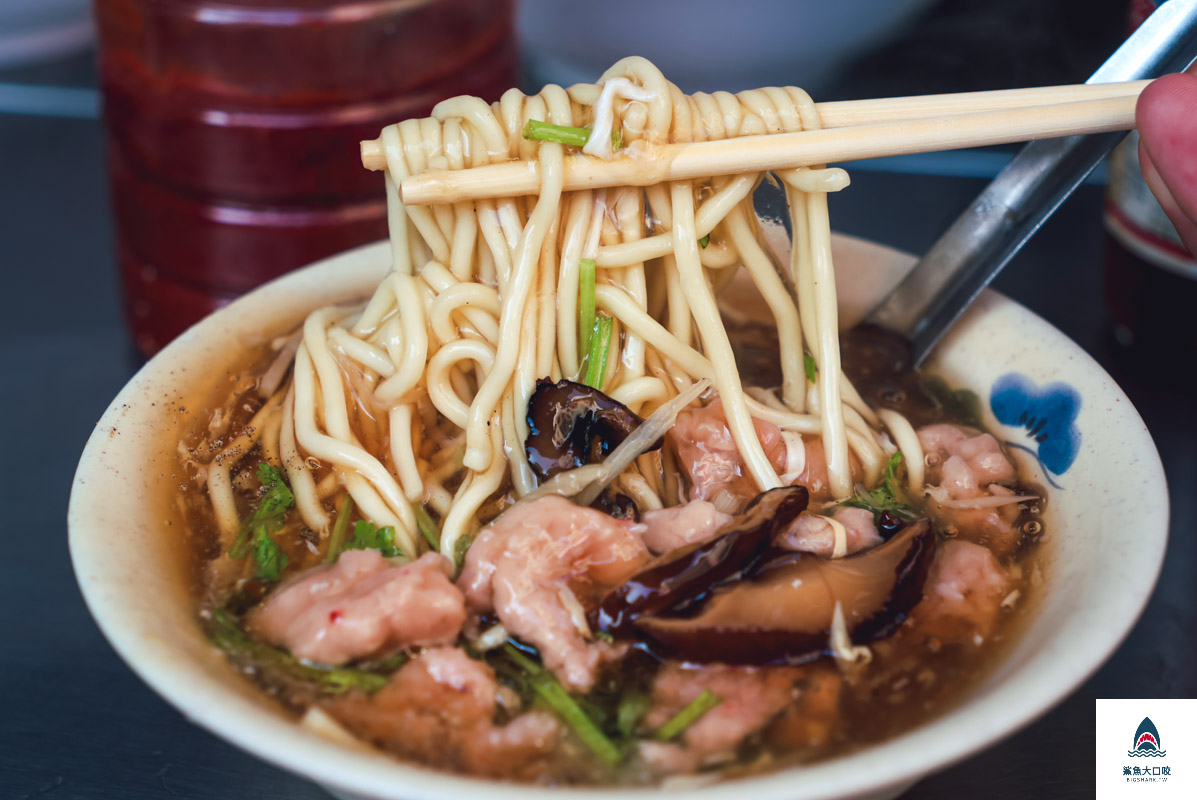水湳市場新港香菇肉羹,水湳市場新港香菇肉羹菜單 @鯊魚大口咬