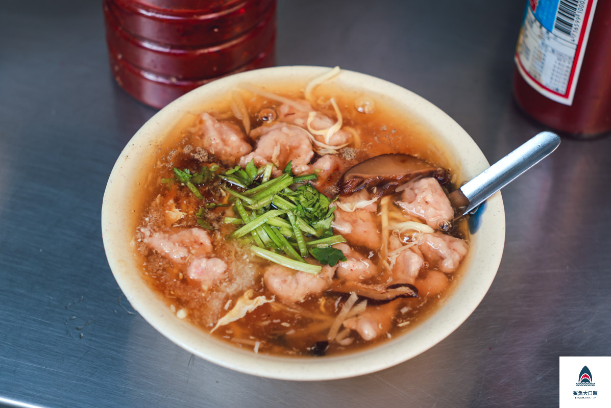 水湳市場新港香菇肉羹,水湳市場新港香菇肉羹菜單 @鯊魚大口咬