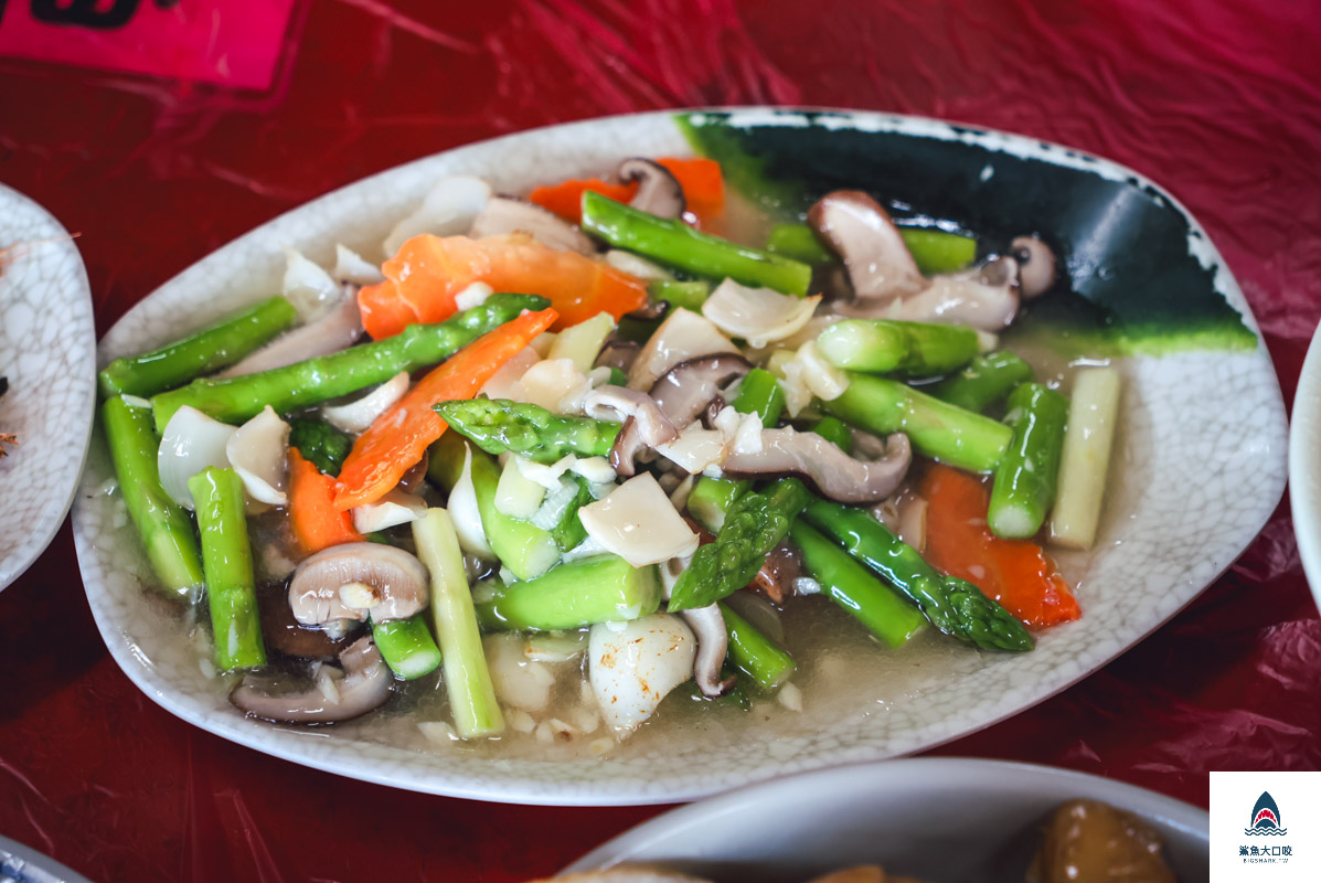 青菜園,青菜園菜單 @鯊魚大口咬