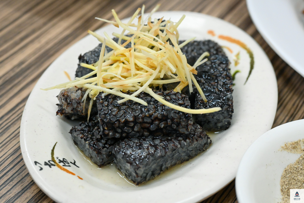 台中鵝肉,台中米其林必比登推薦,台中米其林入選,阿禧師懷舊餐廳,台中煙燻鵝肉 @鯊魚大口咬 台中鵝肉,台中米其林必比登推薦,台中米其林入選,阿禧師懷舊餐廳,台中煙燻鵝肉 @鯊魚大口咬