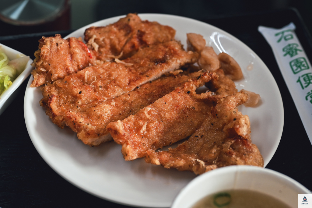 台中北區美食,石蜜園便當,台中好吃便當推薦,中國醫美食推薦 @鯊魚大口咬