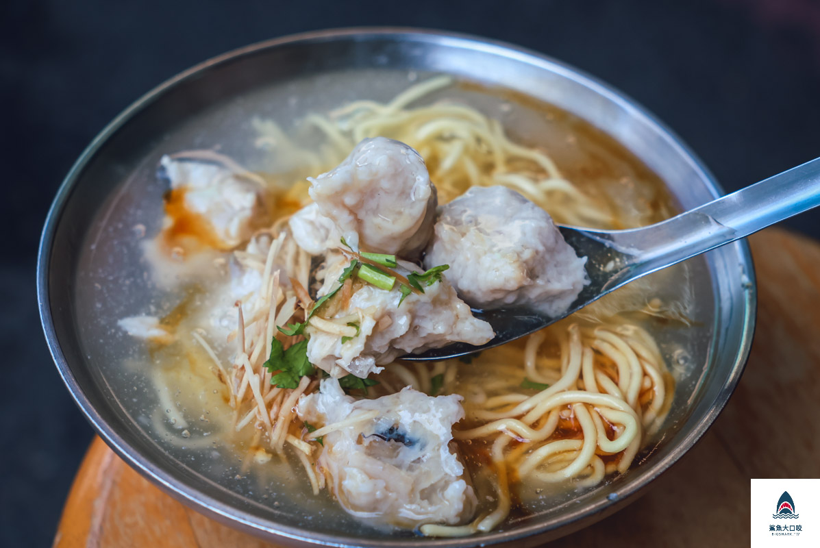 虱目魚焿,台南,中西區,保安街美食 @鯊魚大口咬