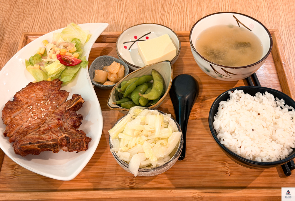 台中西區便當推薦,台中定食推薦,樂蒔,台中樂蒔 @鯊魚大口咬