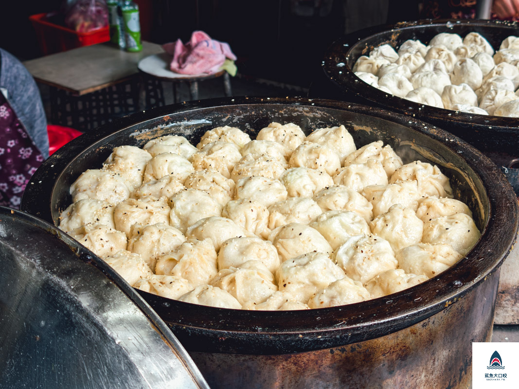 石牌無名生煎包,石牌無名生煎包菜單 @鯊魚大口咬