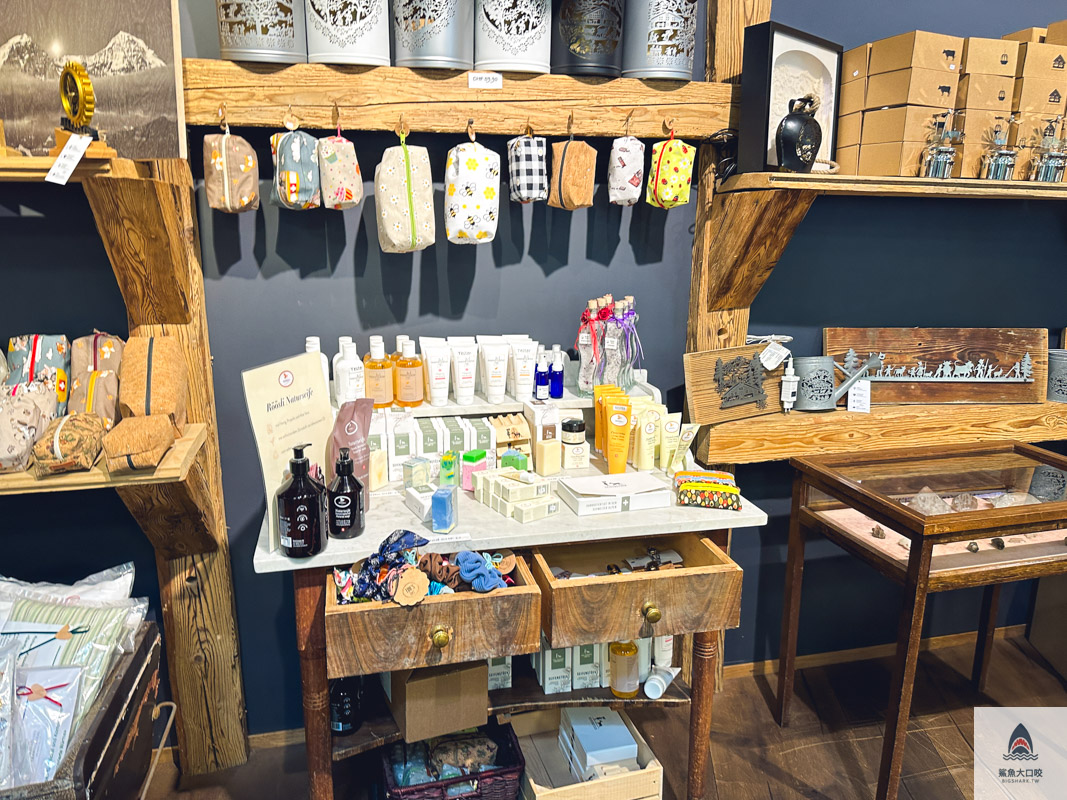 瑞士coop超市,格林德瓦coop,格林德瓦必買 @鯊魚大口咬