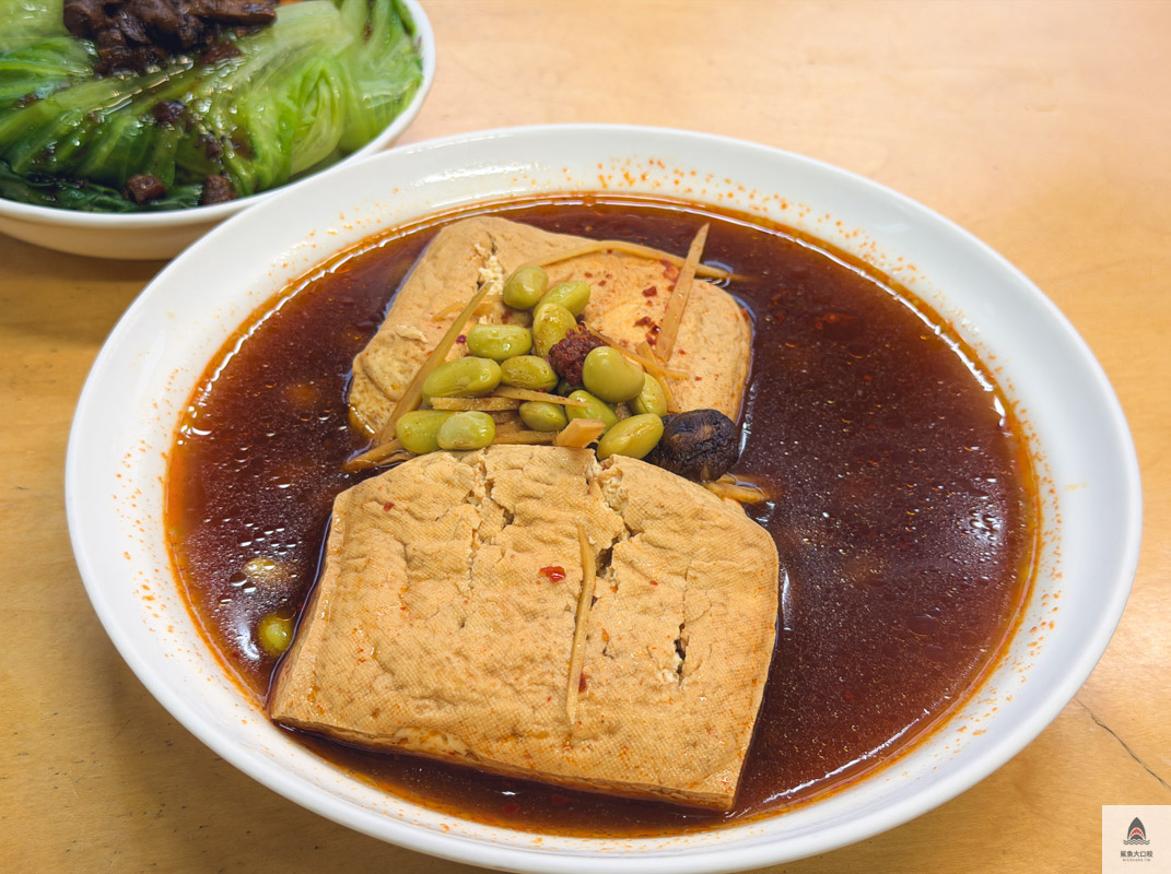 台中清蒸臭豆腐,吉棧素食,即占臭豆腐,台中臭豆腐,台中素食,台中素食臭豆腐 @鯊魚大口咬