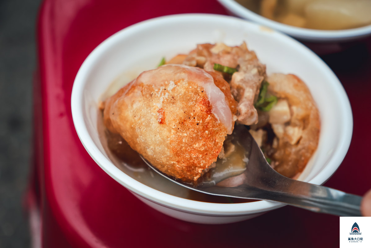 台中肉圓,台中脆皮肉圓推薦,吳記脆皮肉圓,吳記脆皮肉圓菜單,太原路肉圓,脆皮肉圓 台中 @鯊魚大口咬