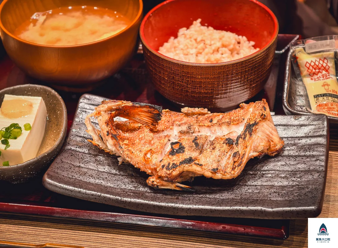 京都烤魚餐廳,京都美食,しんぱち食堂,日本新八食堂,烏丸站美食 @鯊魚大口咬