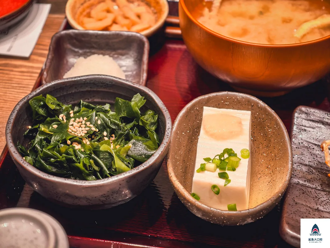京都烤魚餐廳,京都美食,しんぱち食堂,日本新八食堂,烏丸站美食 @鯊魚大口咬