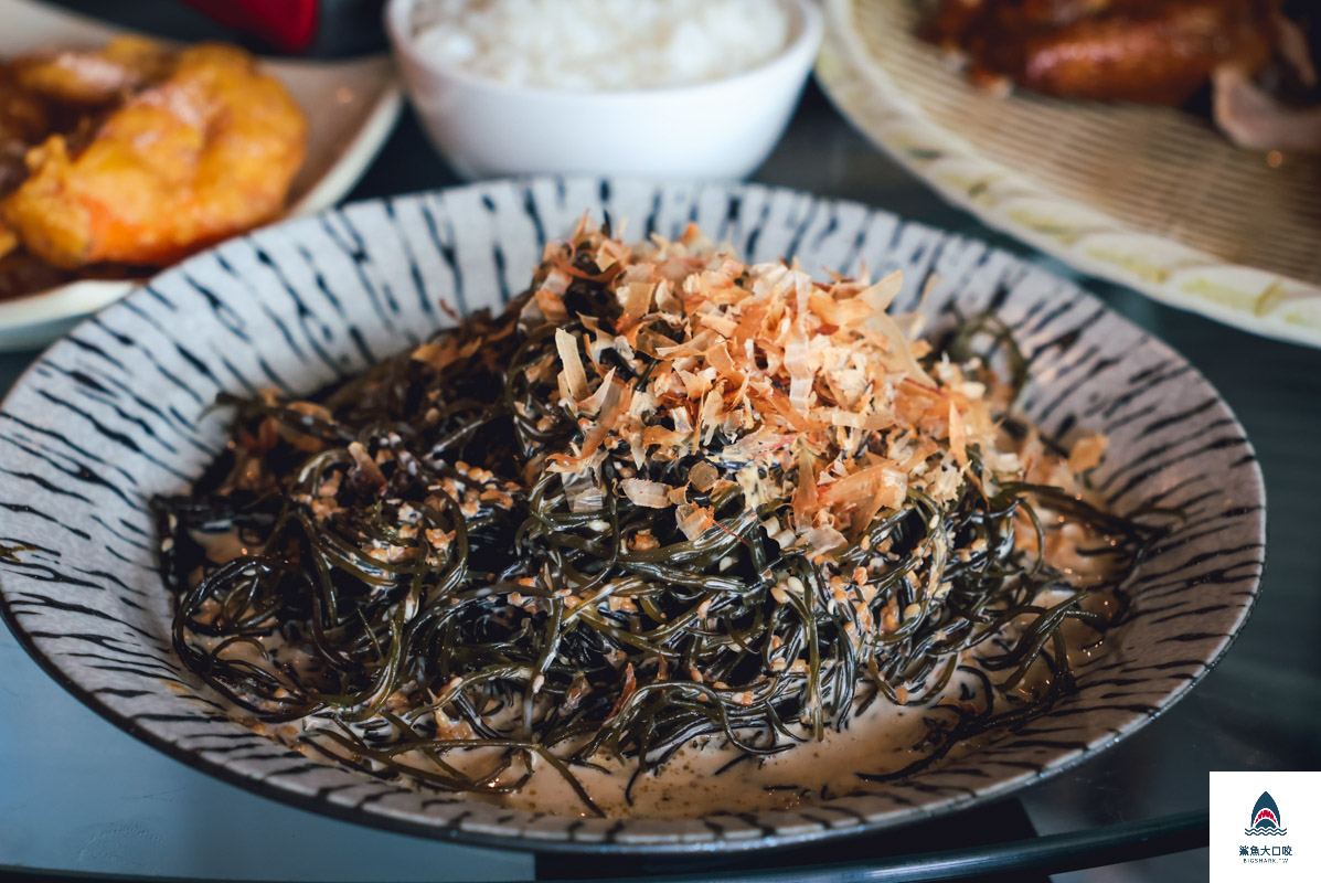 蔡大頭甕烤雞,蔡大頭甕烤雞菜單 @鯊魚大口咬