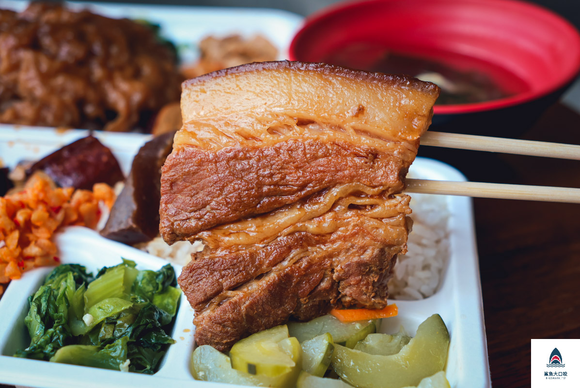 台中爌肉飯,后里美食,台中美食,台中小吃 @鯊魚大口咬