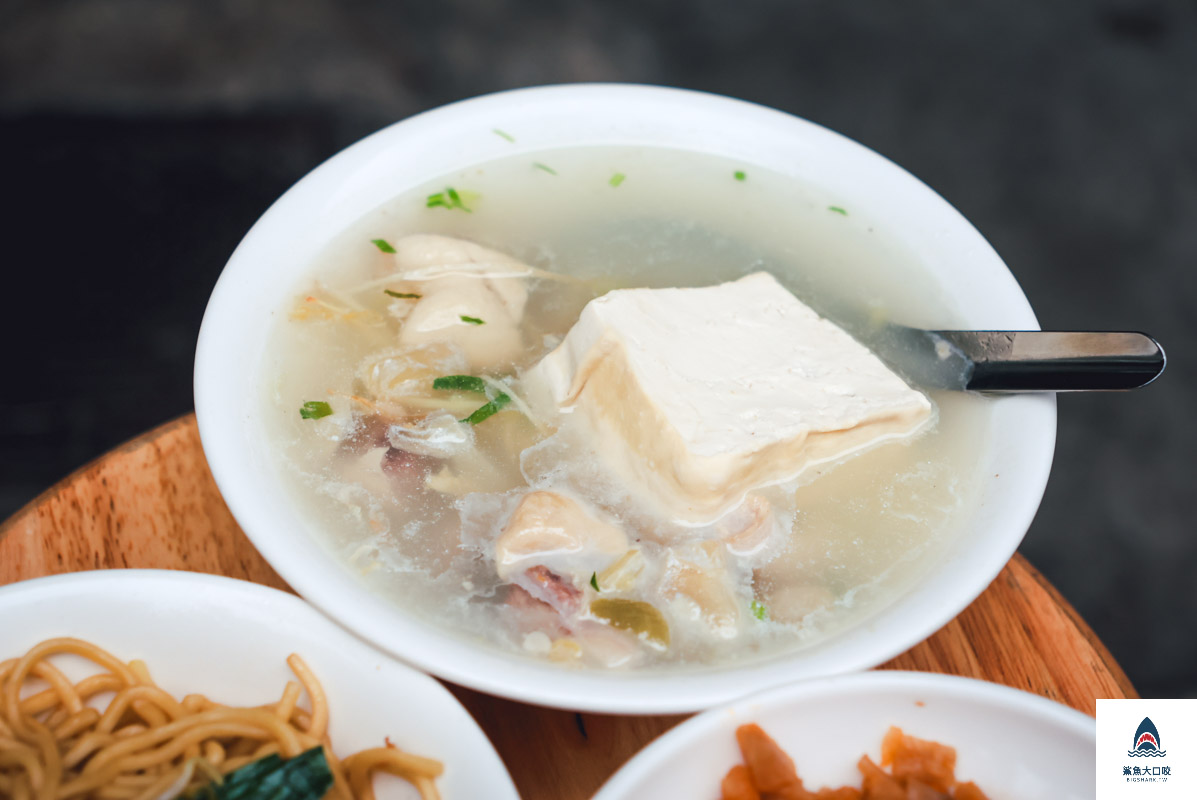 無招牌自治街麵店,無招牌自治街麵店菜單 @鯊魚大口咬