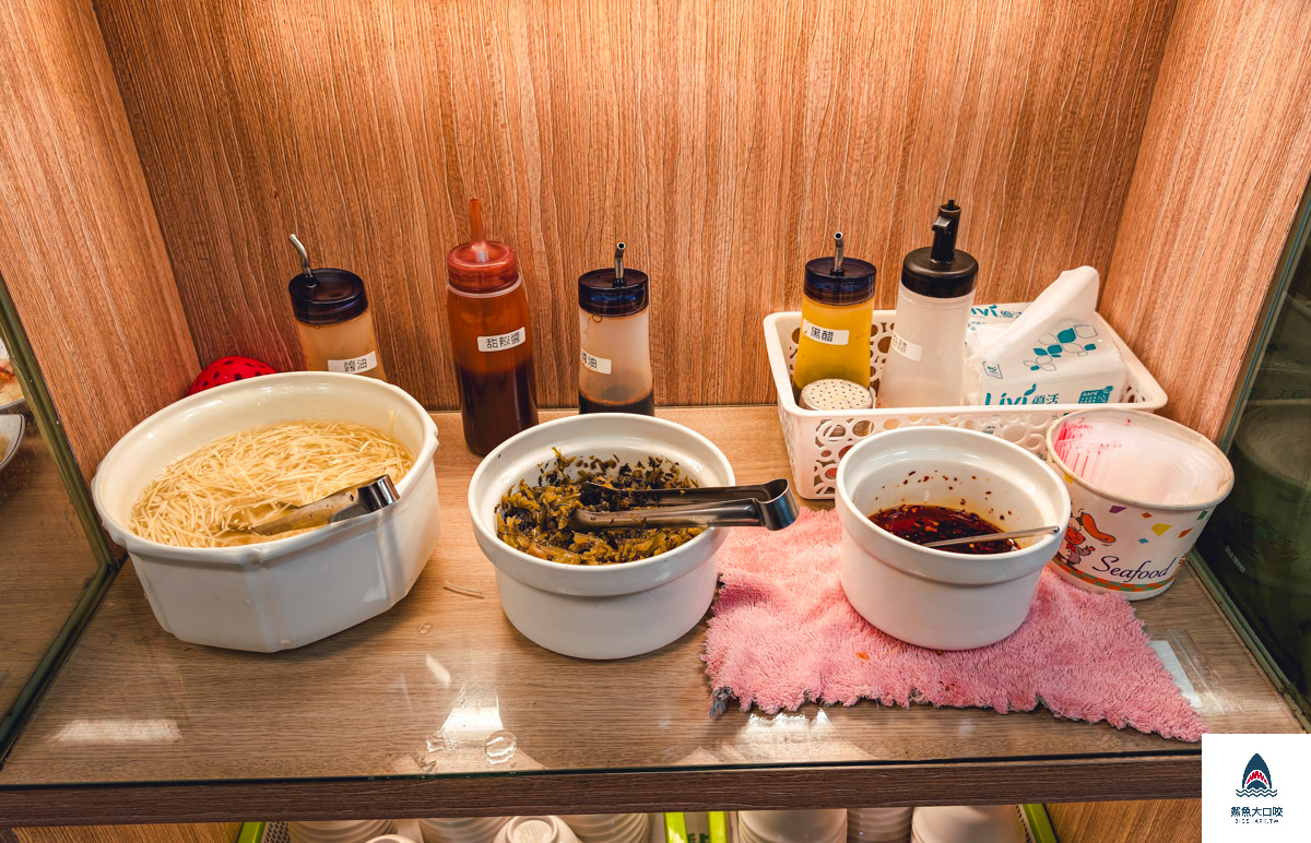 立麒鮮肉湯包菜單,立麒鮮肉湯包 @鯊魚大口咬