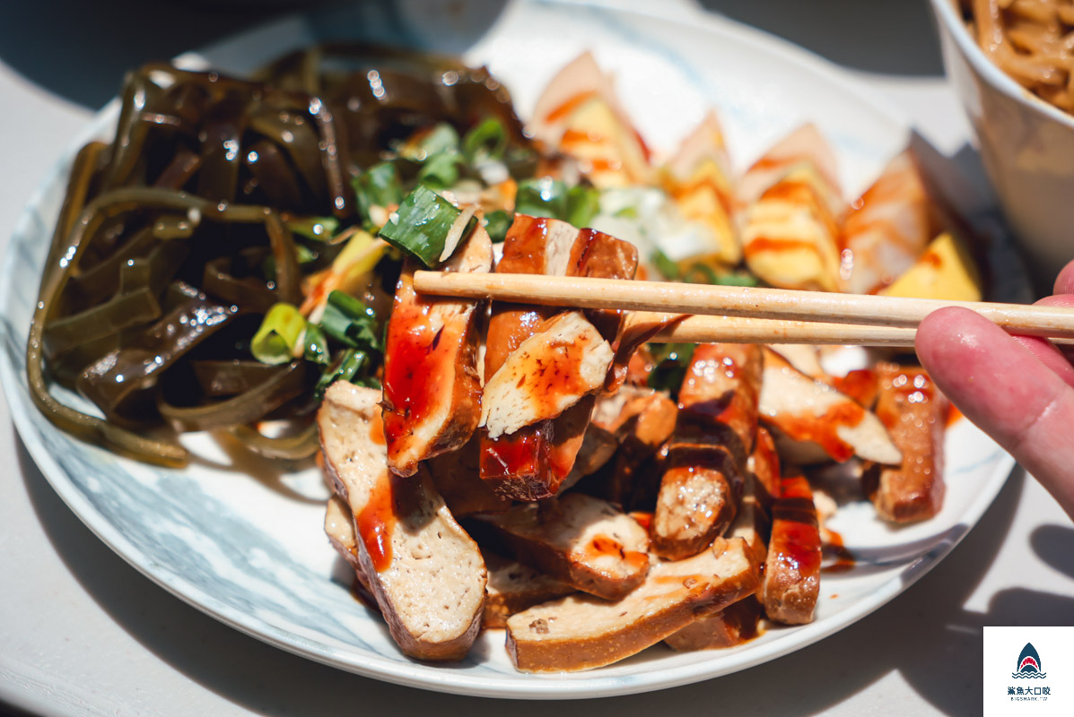 簡單拌菜單,苗栗簡單拌,苗栗簡單拌麵店,簡單拌麵店,簡單拌 @鯊魚大口咬