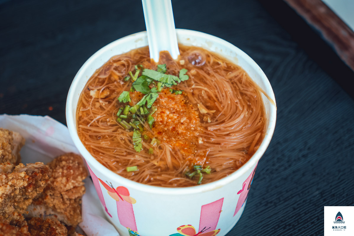 一修麻辣大腸麵線菜單,一修麻辣大腸麵線 @鯊魚大口咬