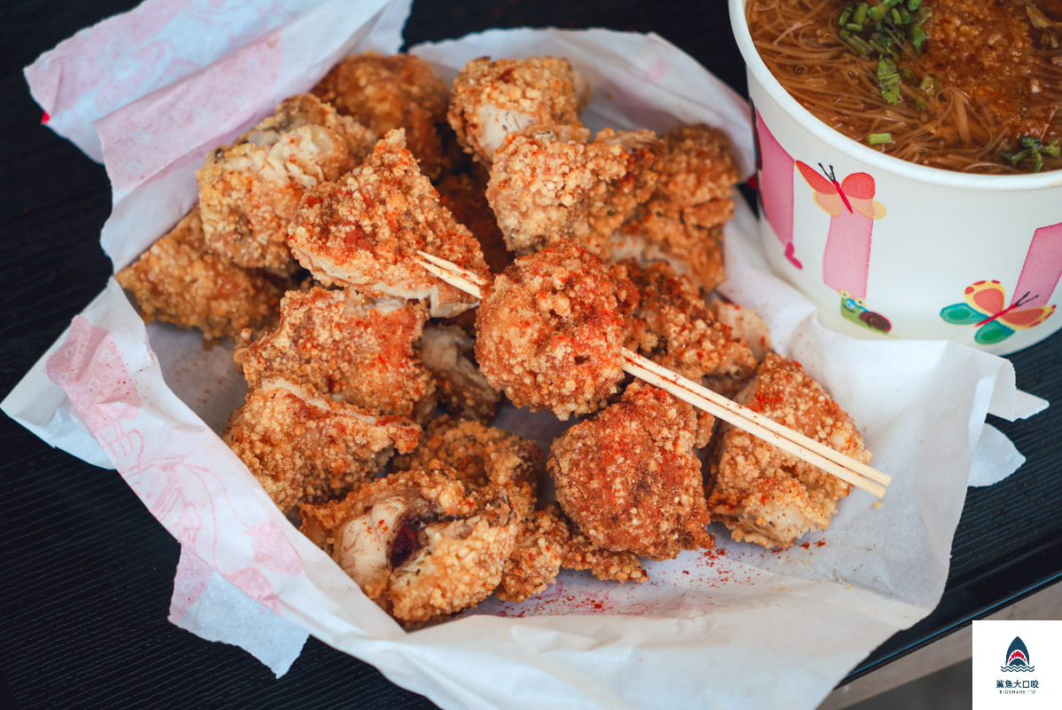 一修麻辣大腸麵線菜單,一修麻辣大腸麵線 @鯊魚大口咬